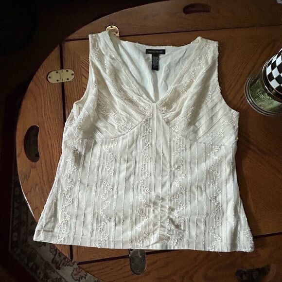 Cream Lace & Sequin Sleeveless Top - Picture 6 of 8